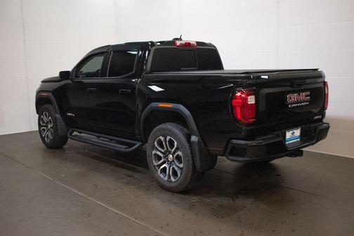 Onyx Black 2024 GMC Canyon AT4
