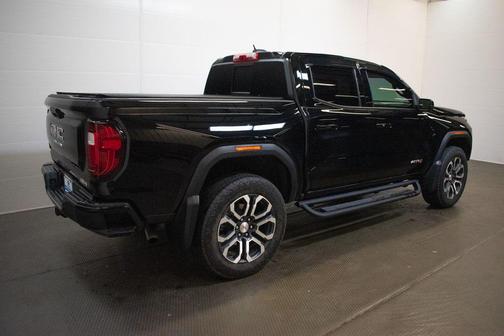 Onyx Black 2024 GMC Canyon AT4