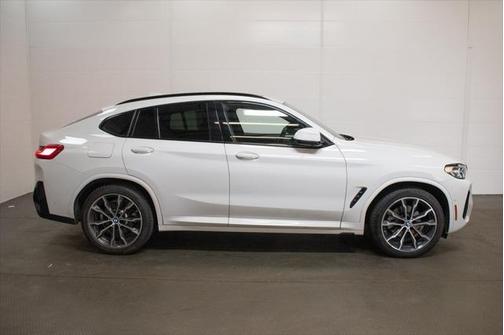 2022 BMW X4 xDrive30i