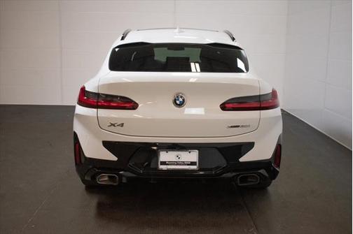 2022 BMW X4 xDrive30i