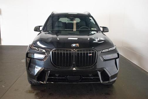 2026 BMW X7 M60i
