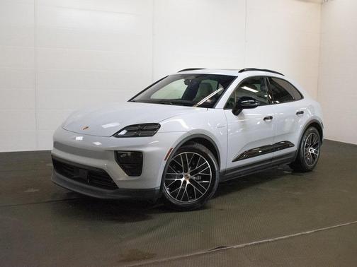 2025 Porsche Macan 4