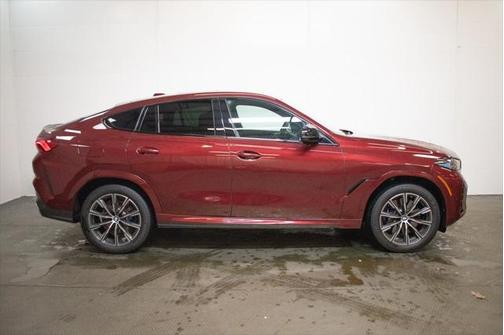 2025 BMW X6 M60i