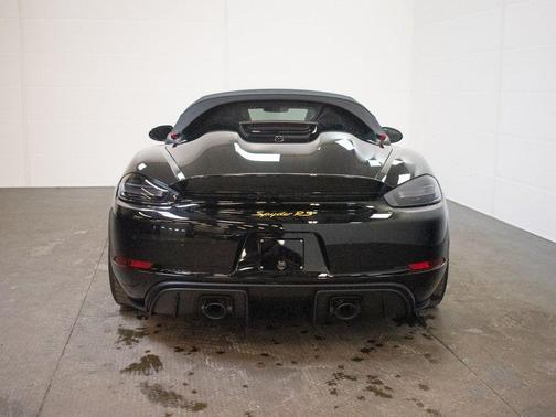 2025 Porsche 718 Spyder RS