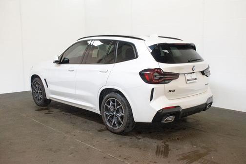 Mineral White Metallic 2023 BMW X3 xDrive30i