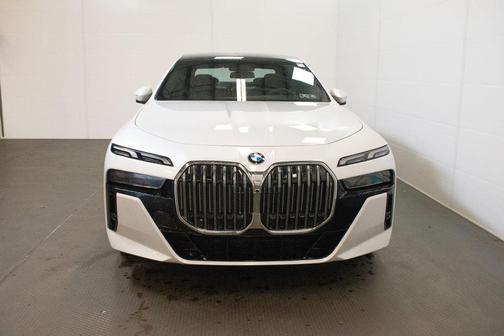 White Metallic 2026 BMW 740 xDrive
