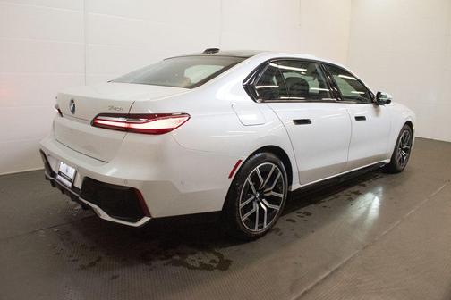 White Metallic 2026 BMW 740 xDrive