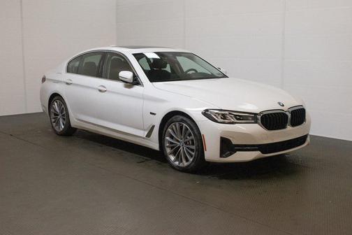 2022 BMW 530e Base