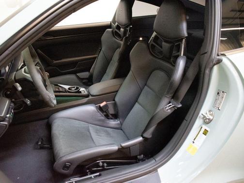 2025 Porsche 911 Carrera T