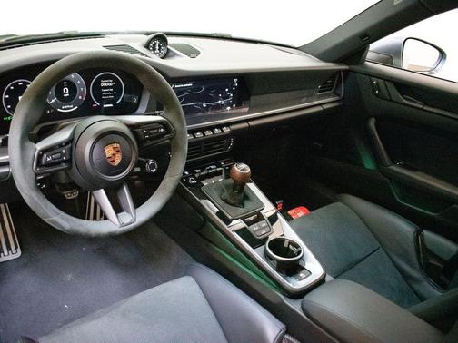 2025 Porsche 911 Carrera T