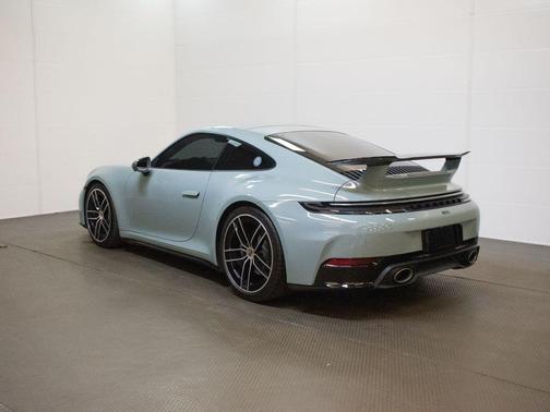 2025 Porsche 911 Carrera T