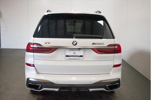 2021 BMW X7 M50i