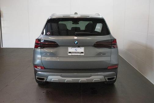 Skyscraper Gray Metallic 2025 BMW X5 xDrive40i