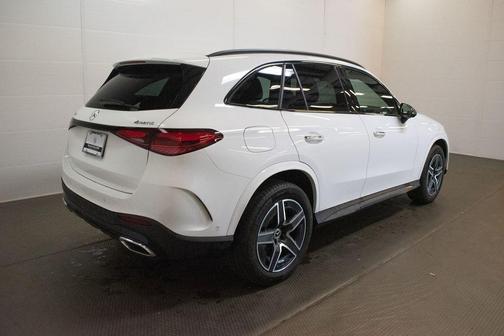 Polar White 2026 Mercedes-Benz GLC 300 4MATIC