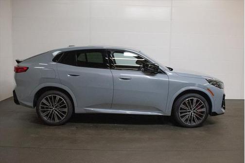 2025 BMW X2 M35i
