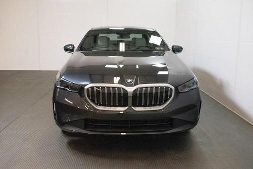 2026 BMW 530 i xDrive