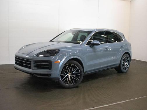 Arctic Grey 2024 Porsche Cayenne Cayenne