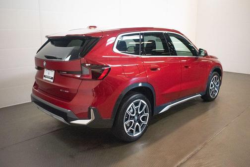 C68 2027 BMW X1 xDrive28i
