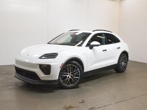 2025 Porsche Macan 4