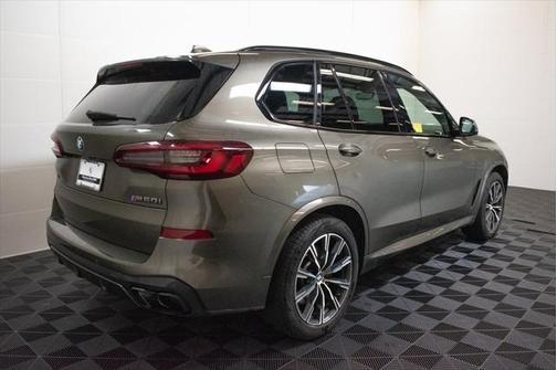 2022 BMW X5 M50i