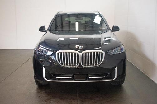Black Sapphire Metallic 2026 BMW X5 xDrive40i