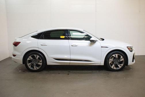 Glacier White 2023 Audi e-tron Sportback S line Premium Plus