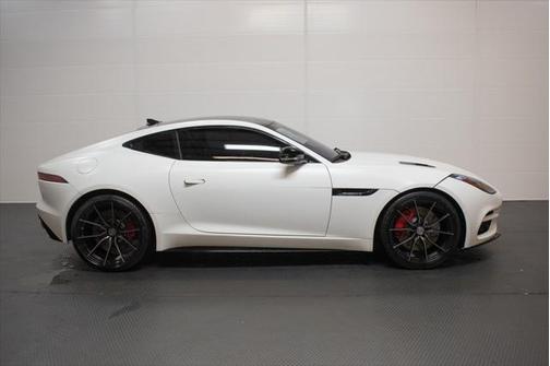 2018 Jaguar F-TYPE R