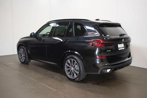 Black Sapphire Metallic 2026 BMW X5 xDrive40i