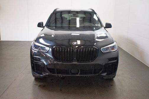 Black Sapphire Metallic 2022 BMW X5 M50i