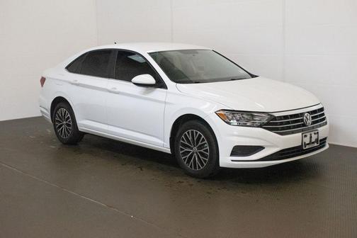 Black 2021 Volkswagen Jetta 1.4T SE