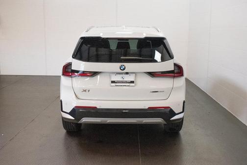 Alpine White 2026 BMW X1 xDrive28i