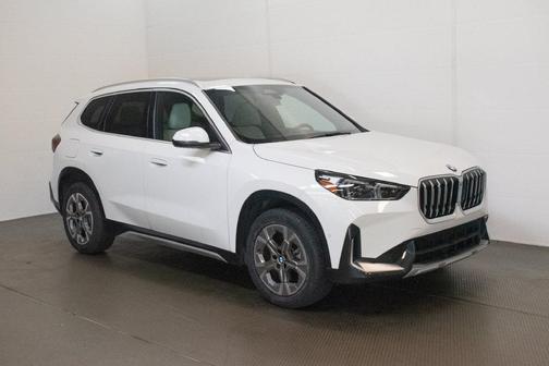 Alpine White 2026 BMW X1 xDrive28i