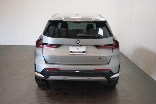 Space Silver Metallic 2023 BMW X1 xDrive28i