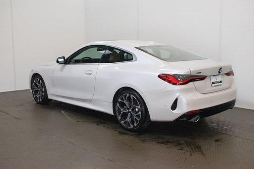 Mineral White Metallic 2026 BMW 430 i xDrive