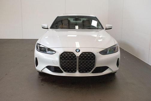 Mineral White Metallic 2026 BMW 430 i xDrive