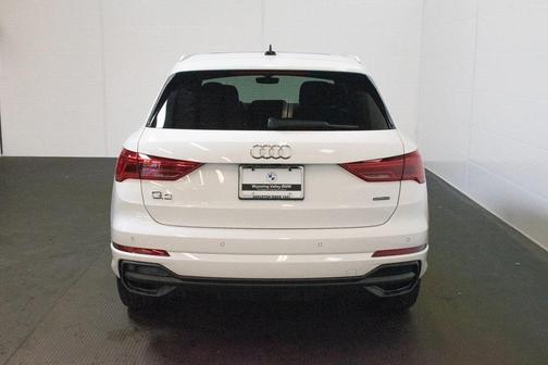 2023 Audi Q3 Premium 45 TFSI S line quattro Tiptronic