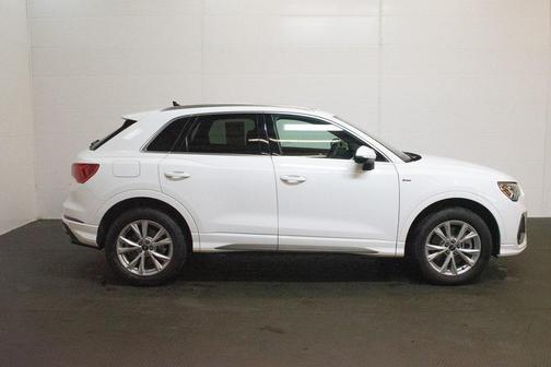 2023 Audi Q3 Premium 45 TFSI S line quattro Tiptronic