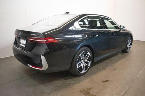 Black Sapphire Metallic 2027 BMW 530 i xDrive