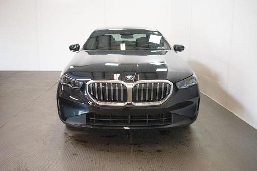 Black Sapphire Metallic 2027 BMW 530 i xDrive