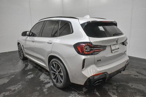 2023 BMW X3 M40i