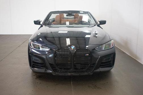 Black Sapphire Metallic 2025 BMW M440 i
