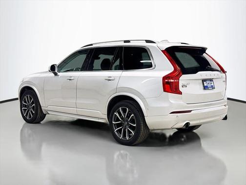 2018 Volvo XC90 T5 Momentum