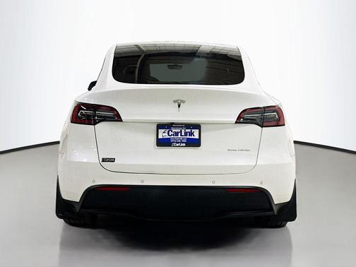 2022 Tesla Model Y Long Range Dual Motor All-Wheel Drive