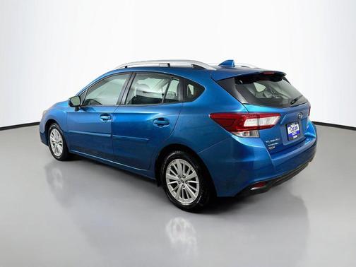 Island Blue Pearl 2018 Subaru Impreza 2.0i Premium