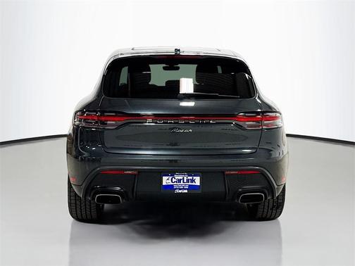 2022 Porsche Macan Base