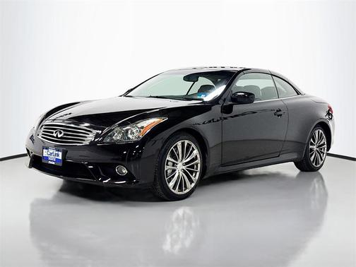 2015 INFINITI Q60 S