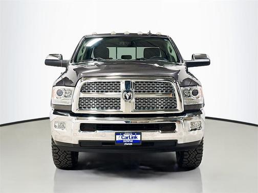 2018 RAM 2500 Laramie Crew Cab 4x4 6'4' Box