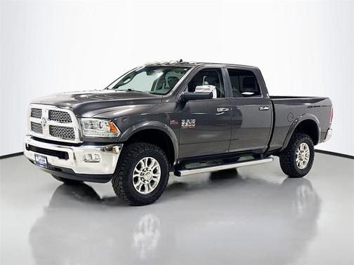 2018 RAM 2500 Laramie Crew Cab 4x4 6'4' Box