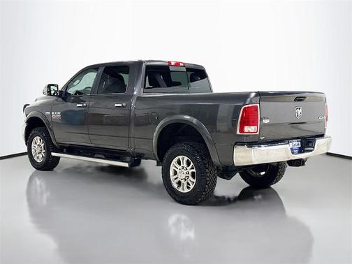 2018 RAM 2500 Laramie Crew Cab 4x4 6'4' Box