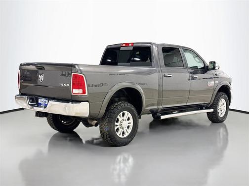 2018 RAM 2500 Laramie Crew Cab 4x4 6'4' Box